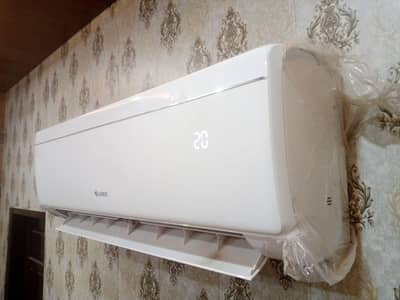 Gree Ac and Dc inverter 1.5 ton for sale WhatsApp 0370=3660=453