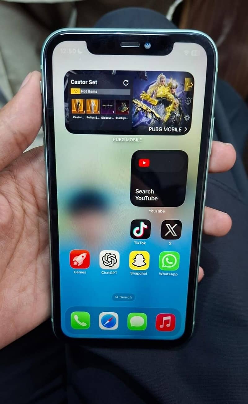 Apple iPhone 11 0