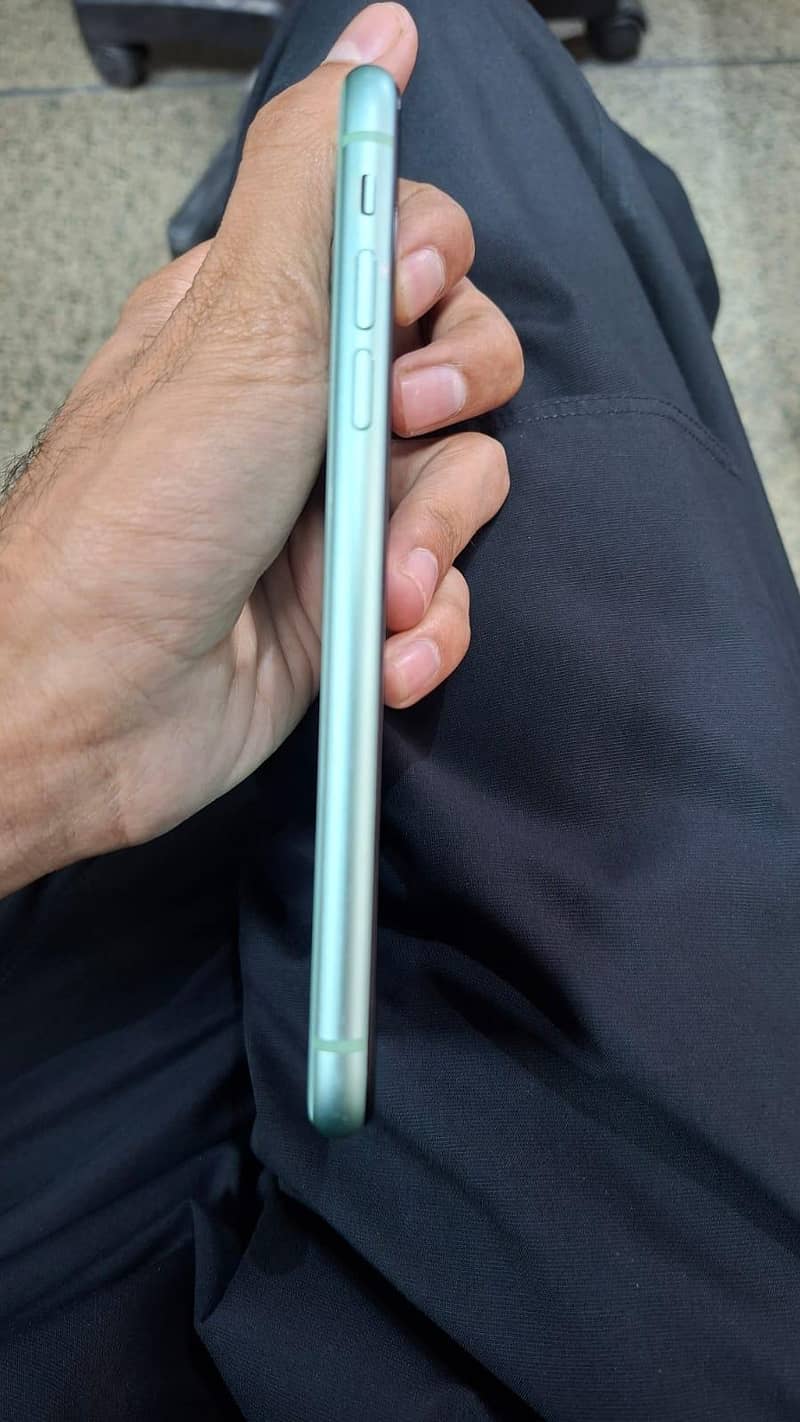 Apple iPhone 11 2