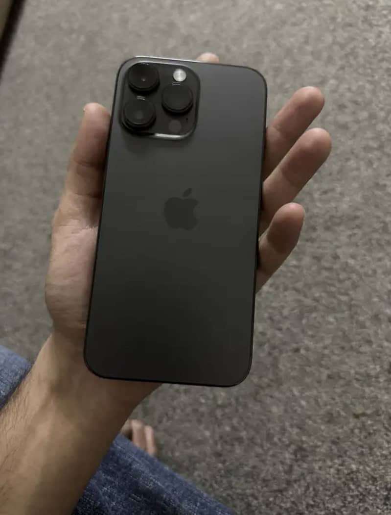Apple iPhone 14 Pro Max 0