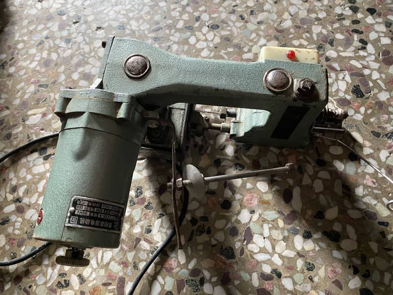 Bag sewing machine 2