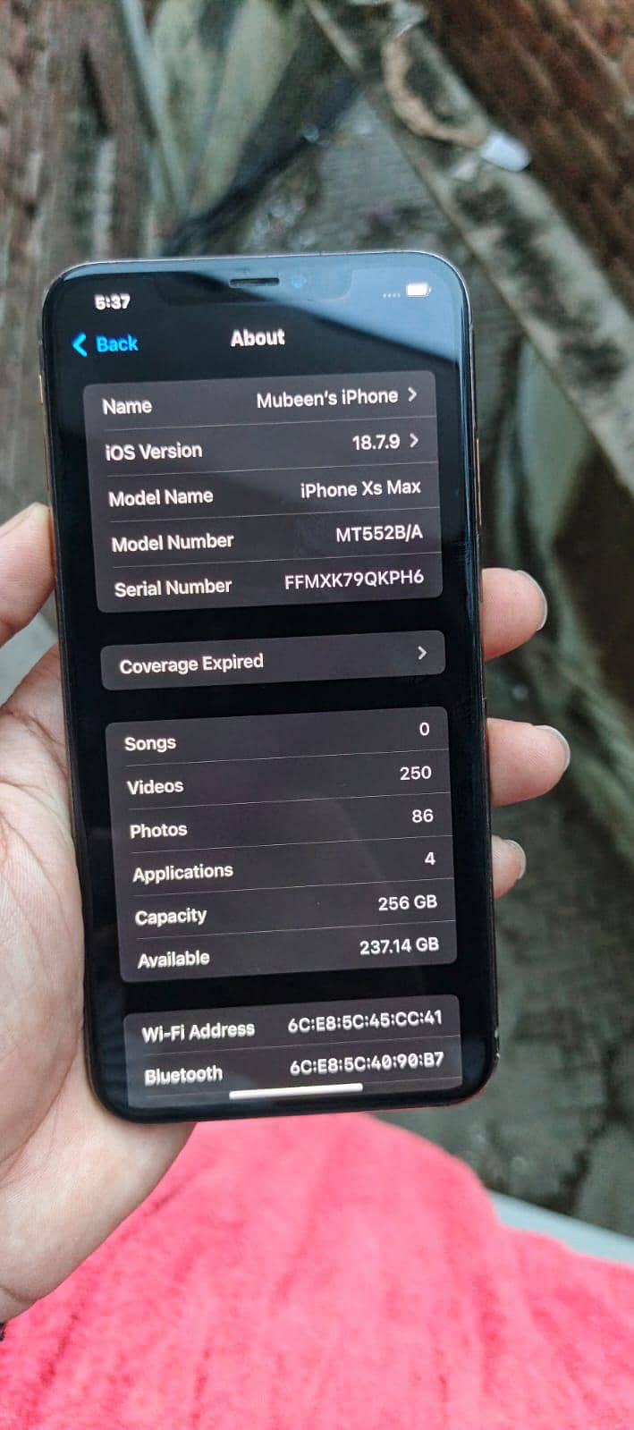 Apple iPhone XS Max 3