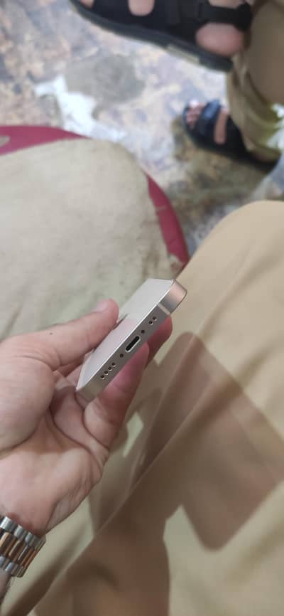Apple iPhone 13 mini