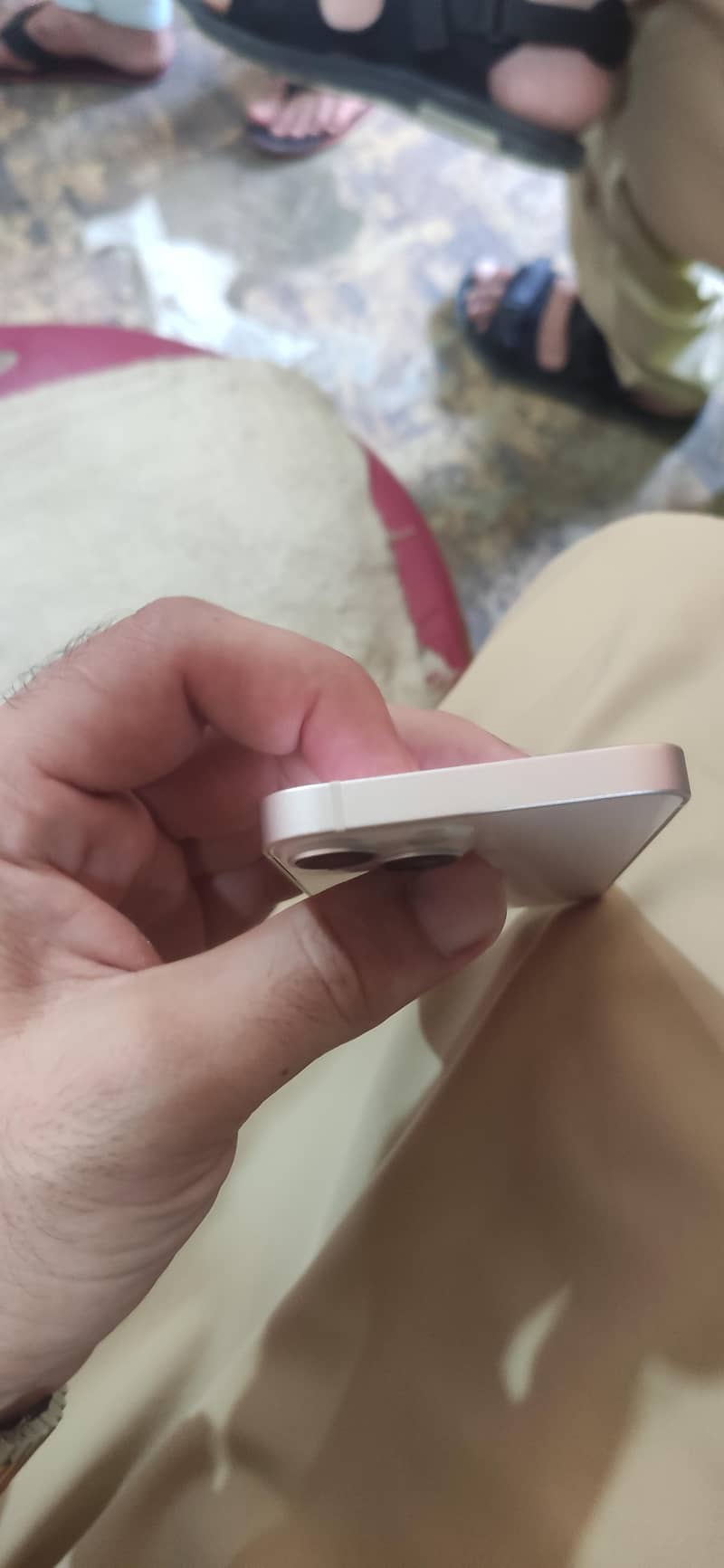 Apple iPhone 13 mini 1