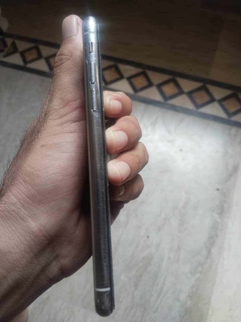 Apple iPhone X 1