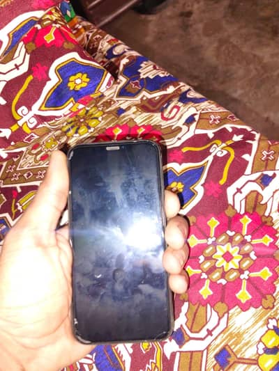 Apple iPhone 11 Pro J. V/64/gb:Bettry health 74. :condition 10/10. .