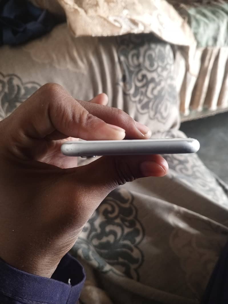 Apple iPhone 6 1