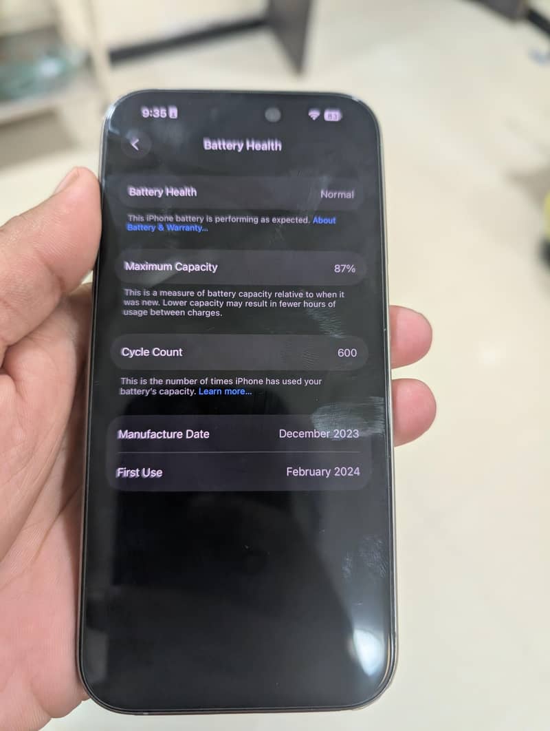 Apple iPhone 15 Pro 0