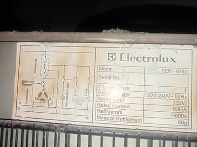 Electrolux double door fridge Good condition.