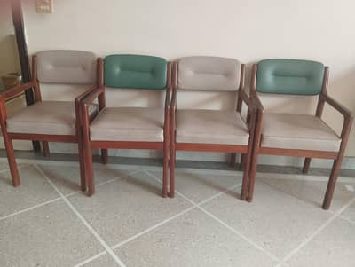 4 Wooden Chairs