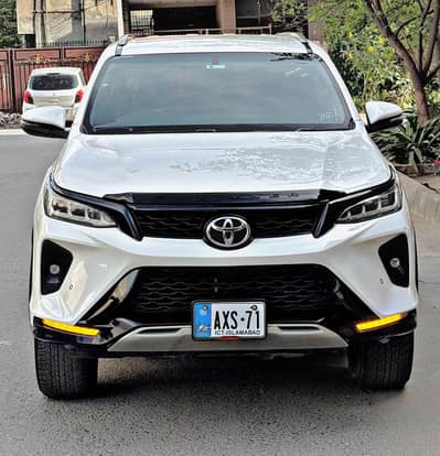 Toyota Fortuner Legender 2022 Model
