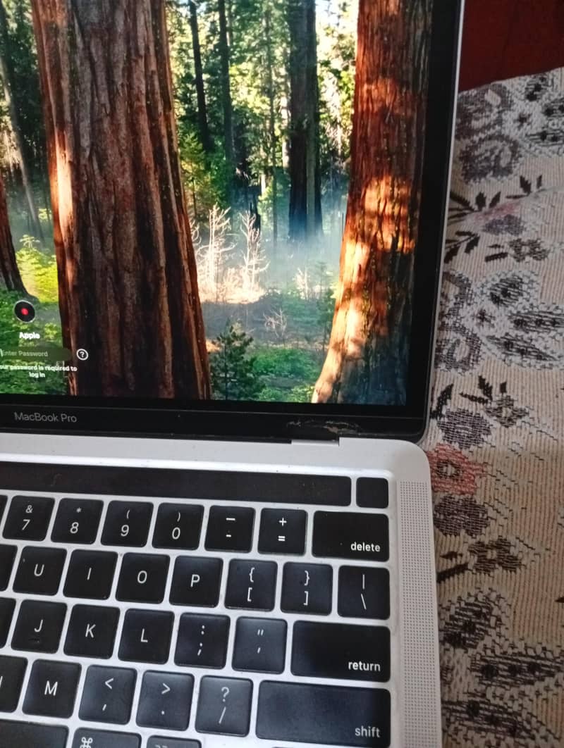 MacBook M1 2