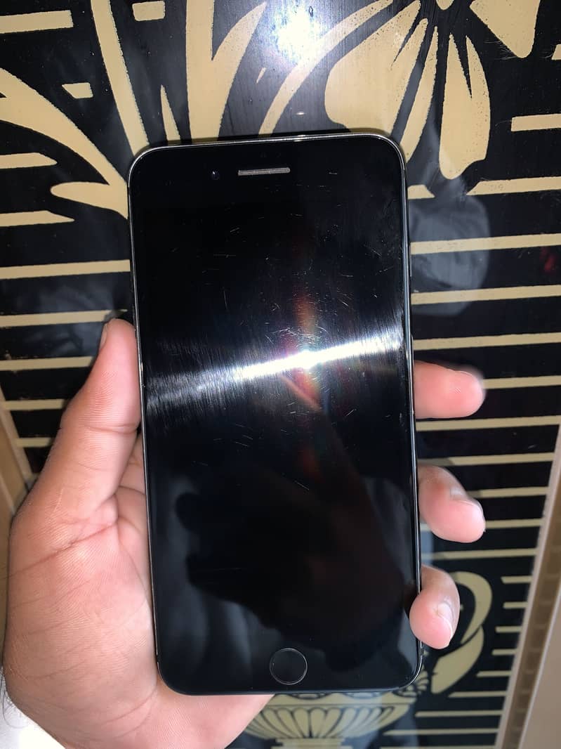Apple iPhone 7 Plus 4