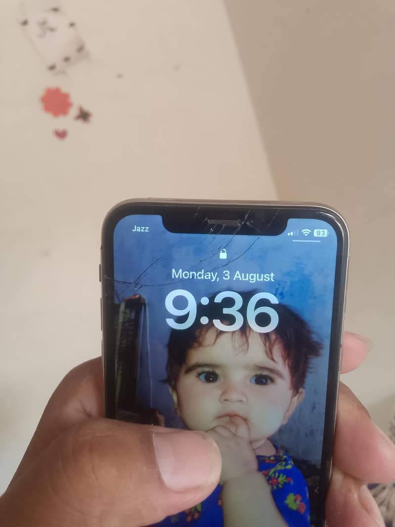 Apple iPhone X 3