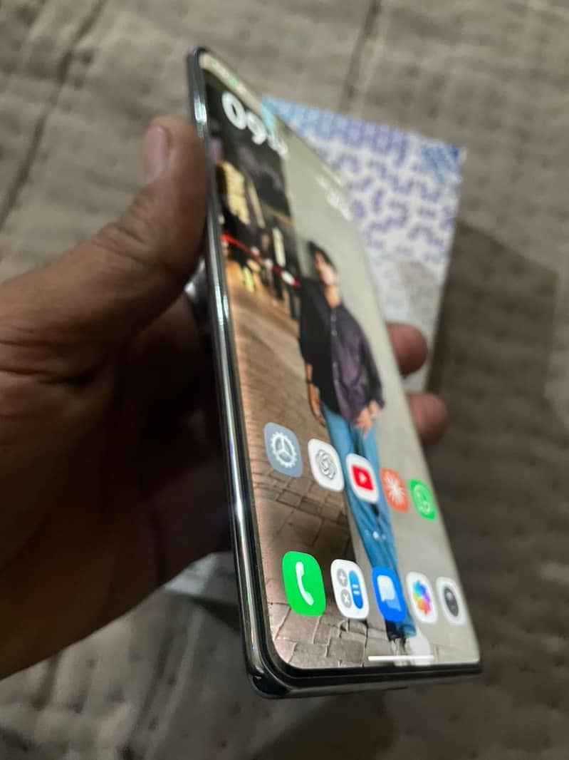 Tecno CAMON 40 Pro 2