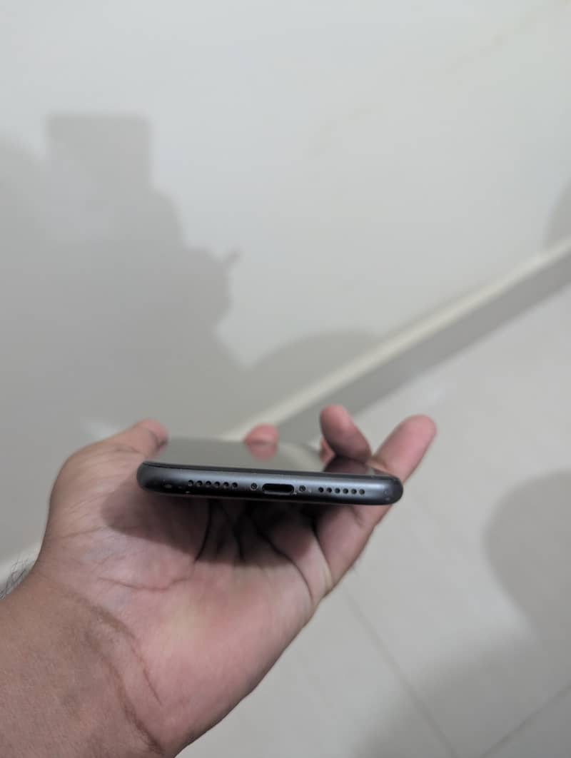 Iphone 11 4