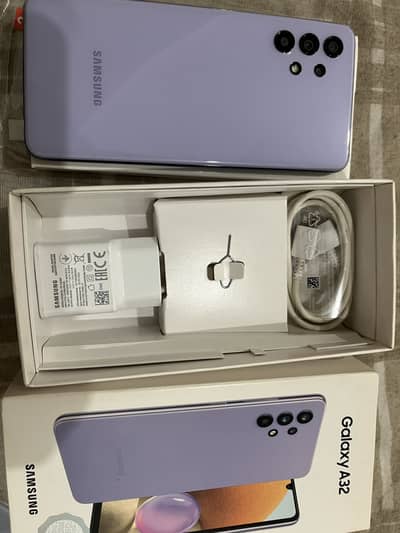 Samsung Mobile A32, genuine 10/10 condition phone+ original charger