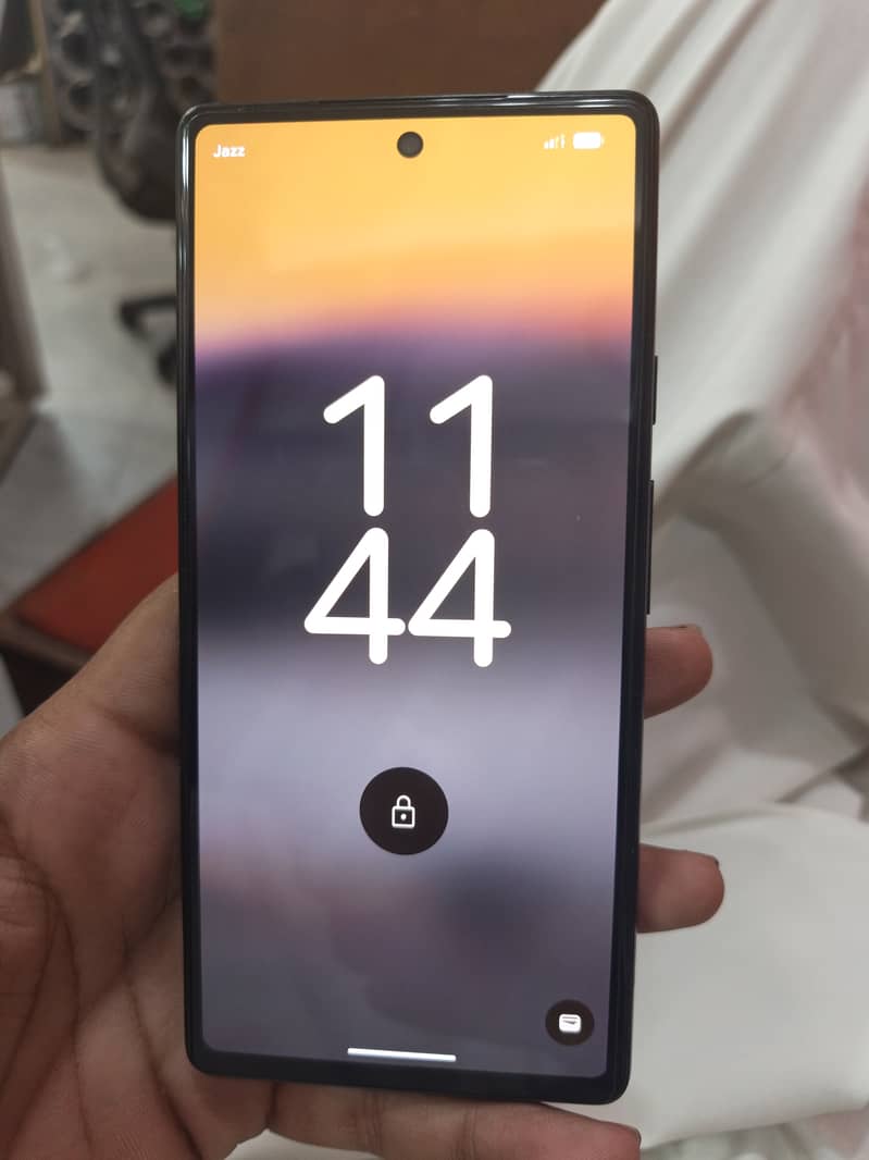 Google Pixel 6a 1