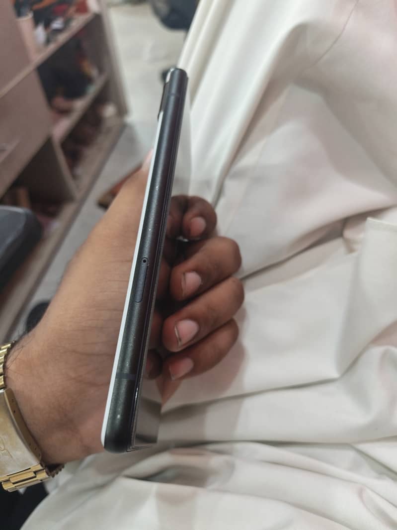 Google Pixel 6a 4