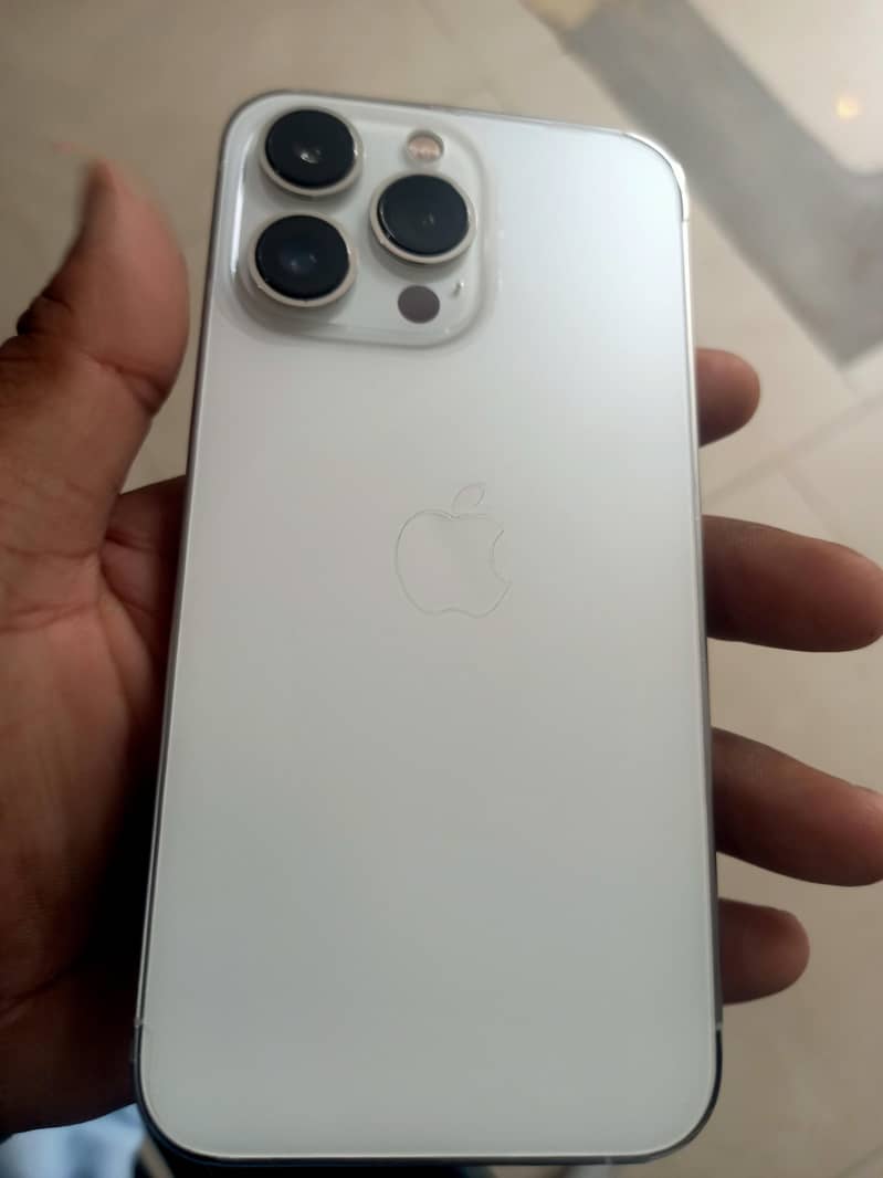 Apple iPhone 13 Pro 0