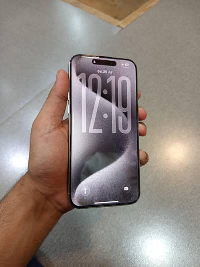 iPhone 15 Pro Max Factory Unlocked 10/10