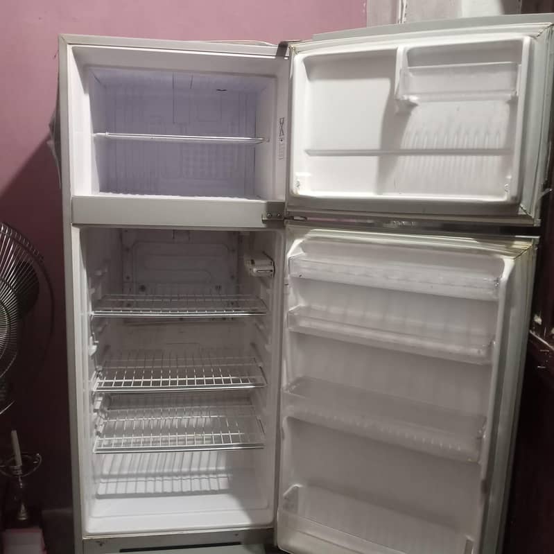 singer fridge 1