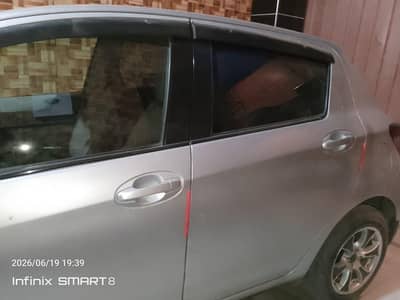 Toyota Vitz 2011