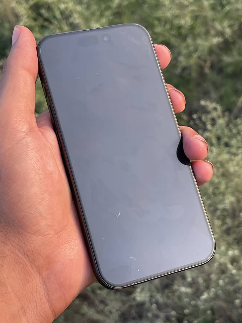 Apple iPhone 15 Pro 1