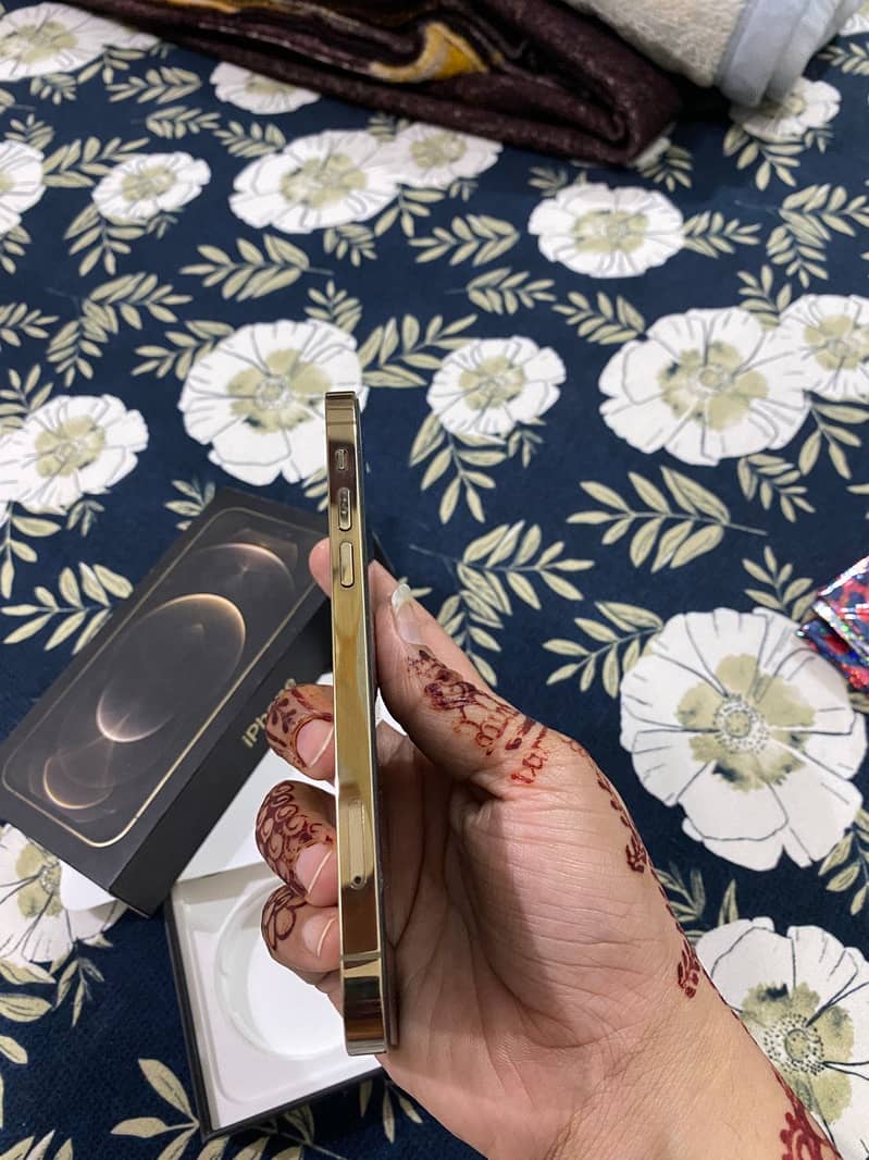 Apple iPhone 12 Pro 5