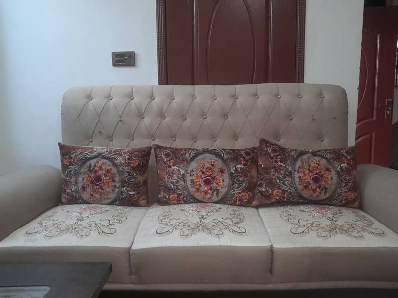 Sofa set 0