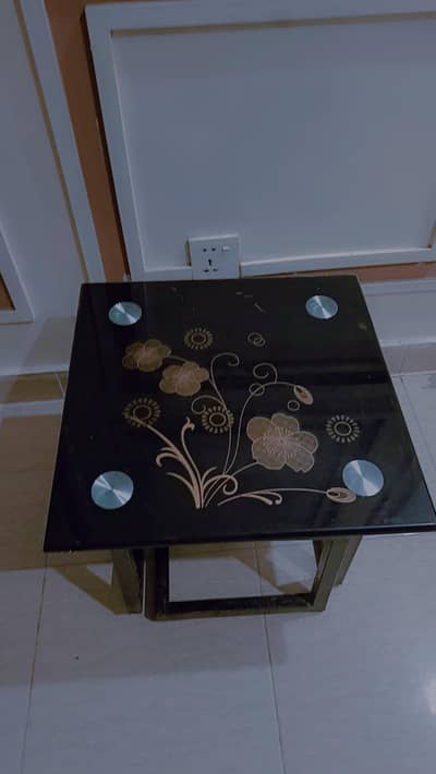 beautiful 2 tables for sale