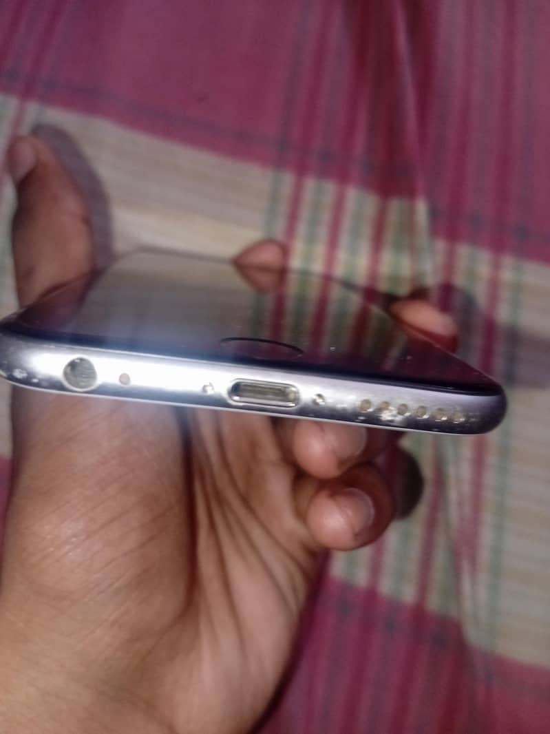 Apple iPhone 6 2