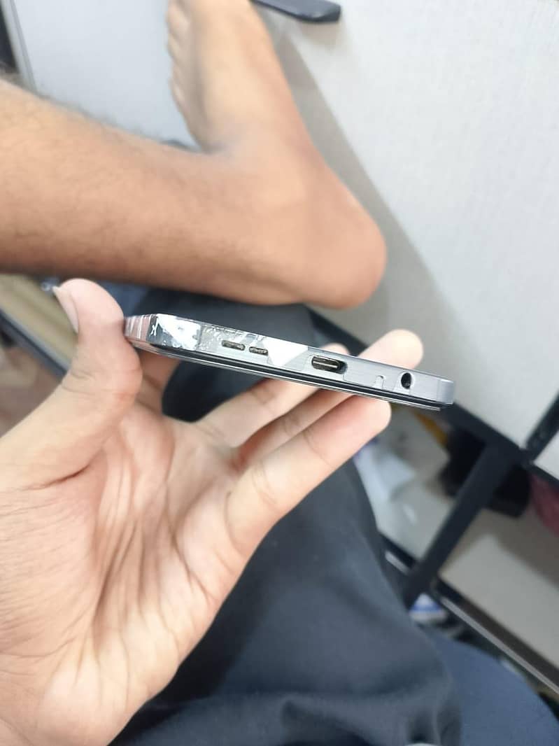 Itel S25 1