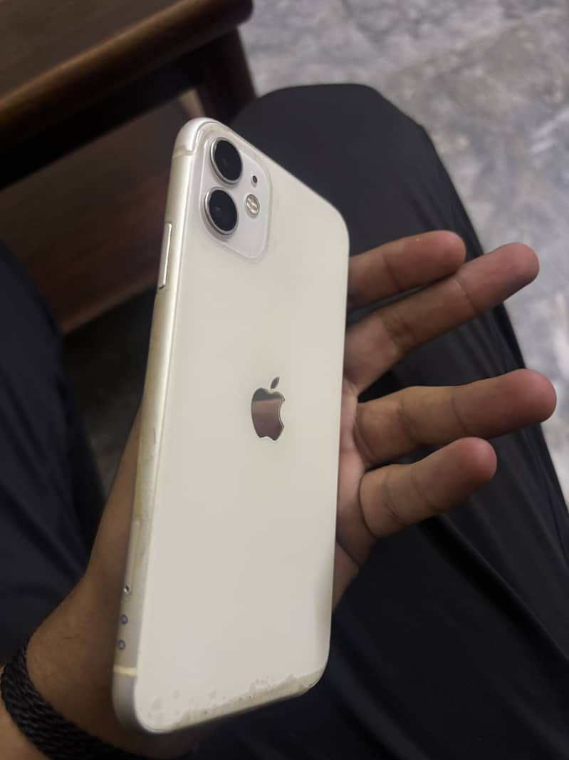 Apple iPhone 11 2