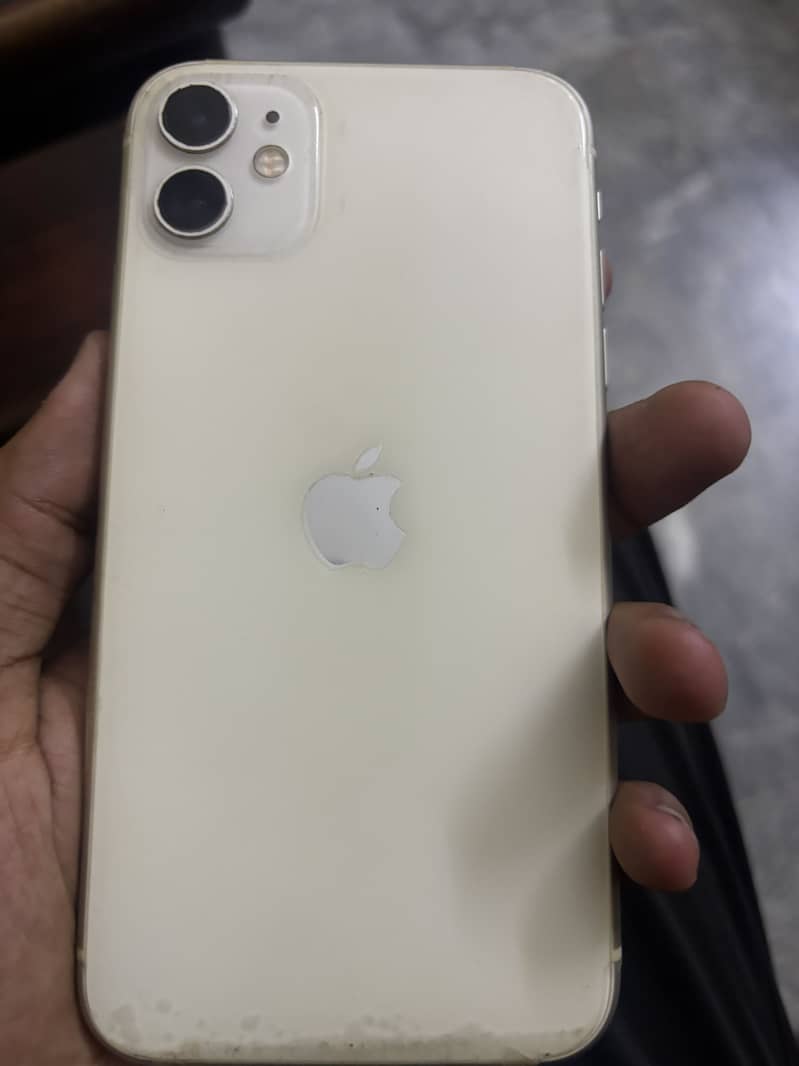 Apple iPhone 11 3