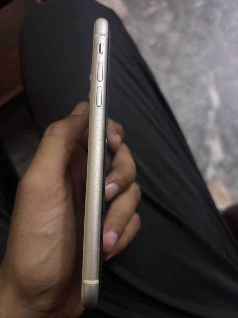 Apple iPhone 11 5
