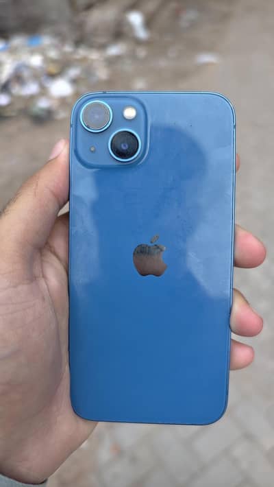 Apple iPhone 13