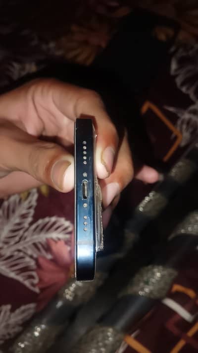 Apple iPhone 12 10by10 condition waterpack 64 gb
