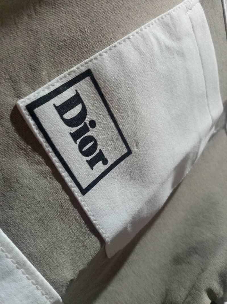 Dior  Medium size 3