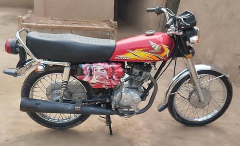 Honda CG 125 Euro model 2021 | peshawar registered 10/ 10 condition