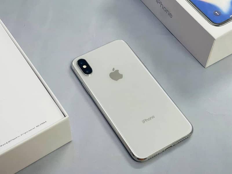 Apple iPhone X 3