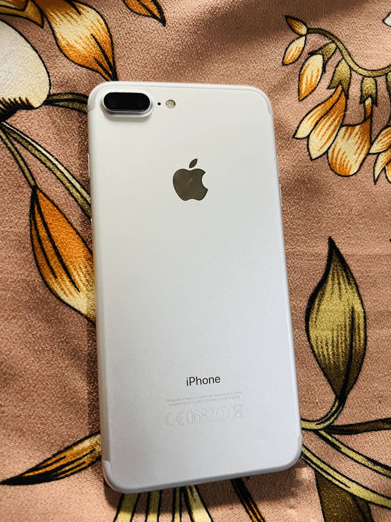 Apple iPhone 7 Plus 3