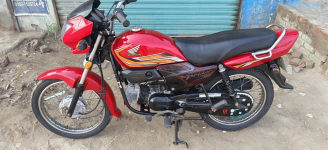Honda pridor 21/22 fresh condition bike hai 03396464638