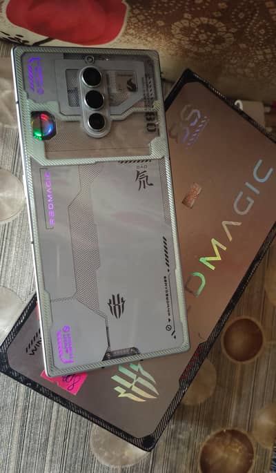 Red magic 8S pro 16 512 PUBG 120 fps Ghost  Edition Box Charger Full