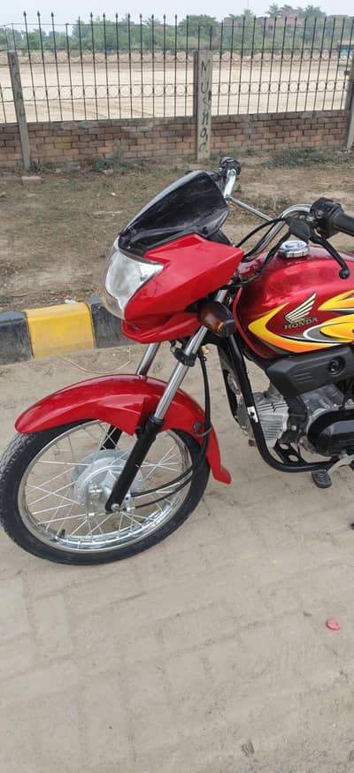 Honda pridor 25/26 brand new showroom condition 03396464638