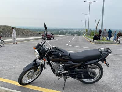 2020, Black, 125Z. All punjab number
