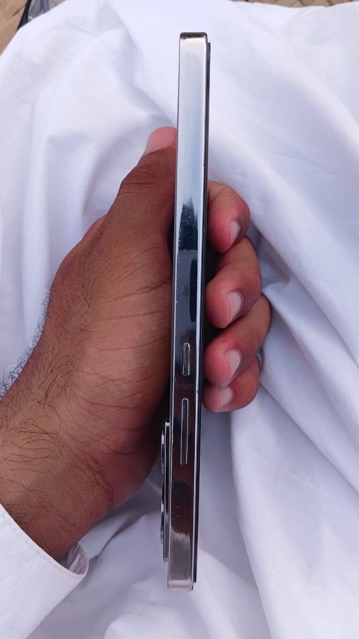 Infinix Note 40 6