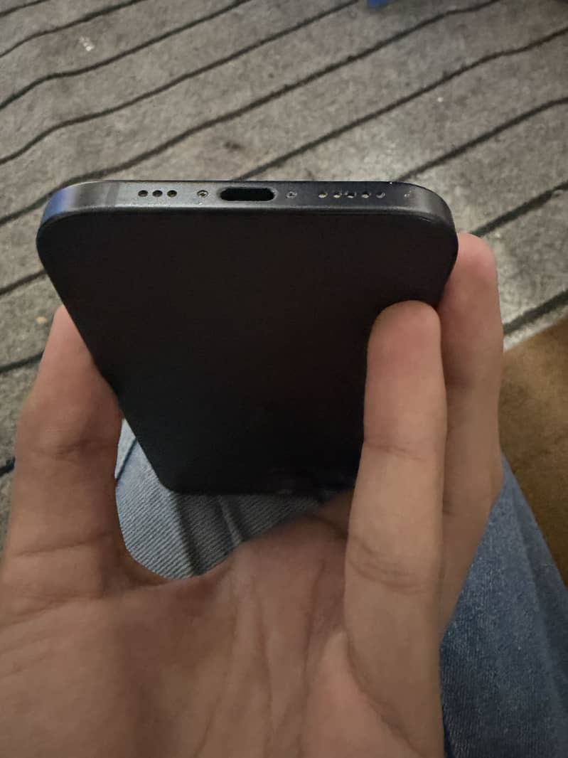 Apple iPhone 15 0