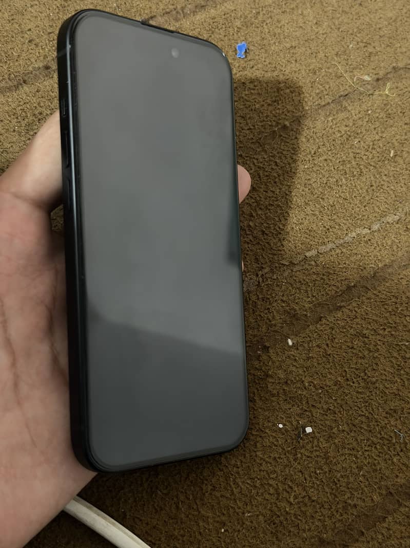 Apple iPhone 15 5