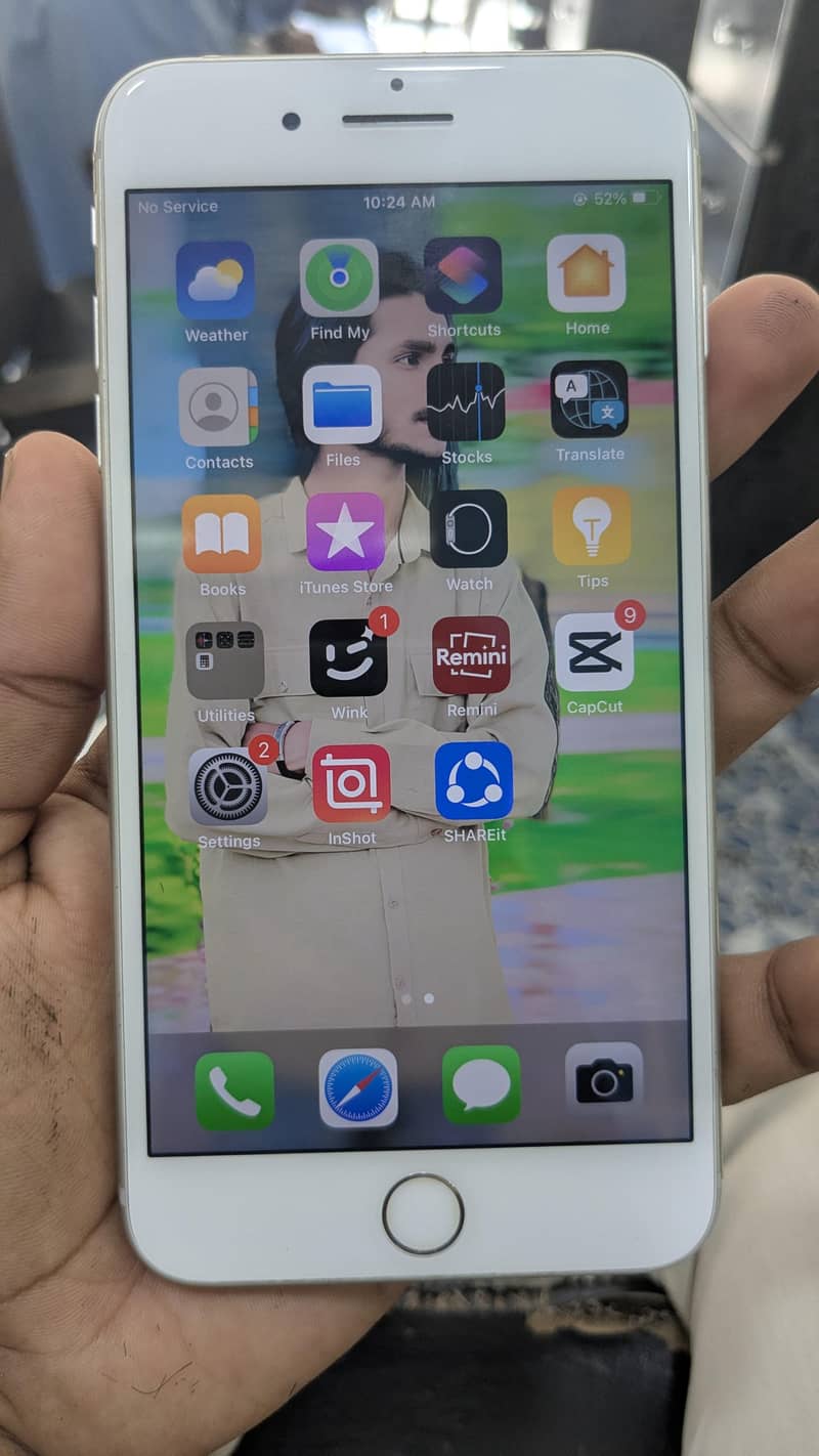 Apple iPhone 7 Plus 0